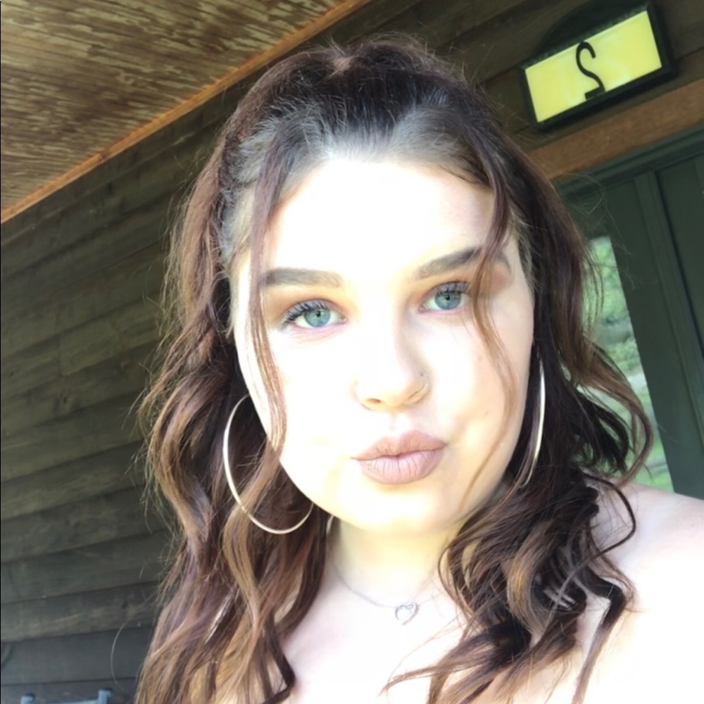 Meet your Posher, Kylie